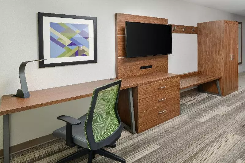キングサイズベッドのスタンダードルーム, Holiday Inn Express   Tullahoma, An Ihg