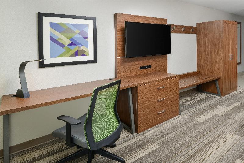 适合残疾人士使用的套间, Holiday Inn Express   Tullahoma, An Ihg