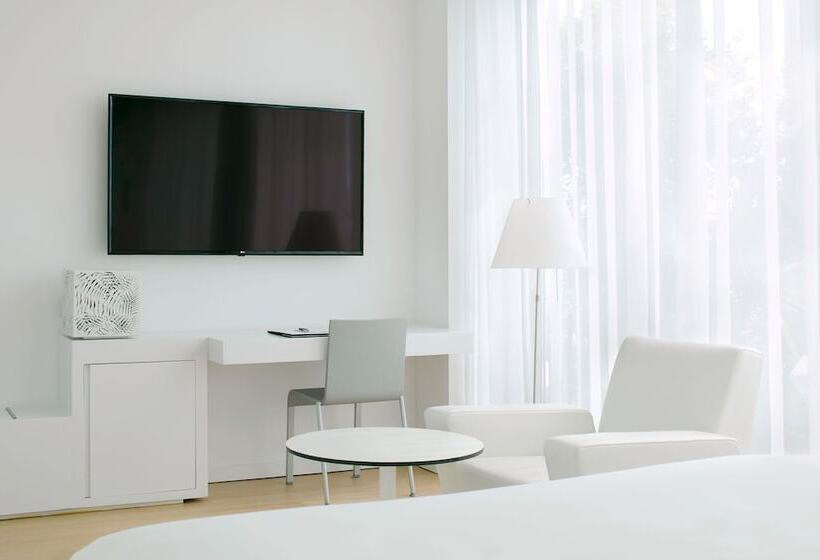 Номер Superior Вид на Город, Renaissance Barcelona Fira