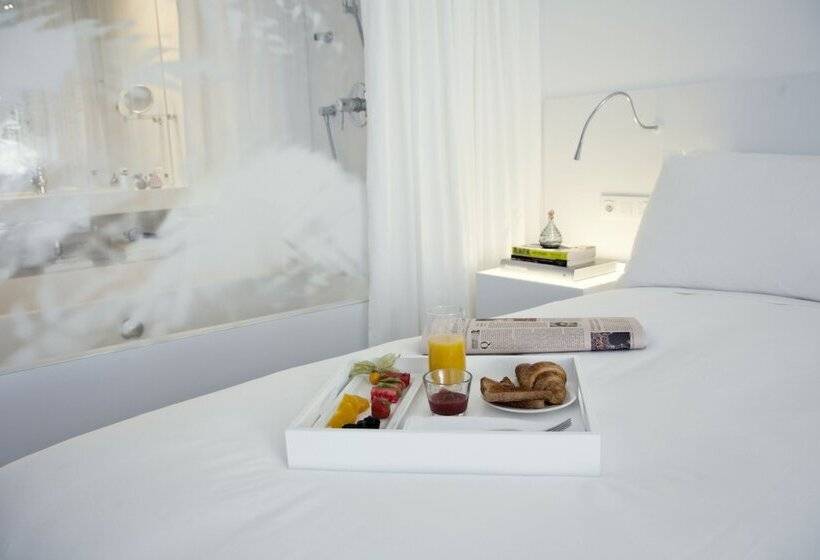 Premium Room City View, Renaissance Barcelona Fira