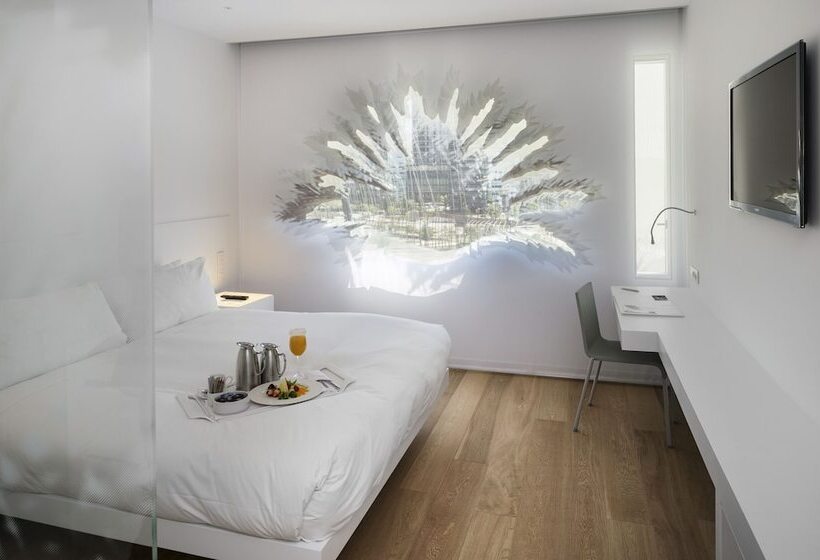 Номер Deluxe Вид на Город, Renaissance Barcelona Fira