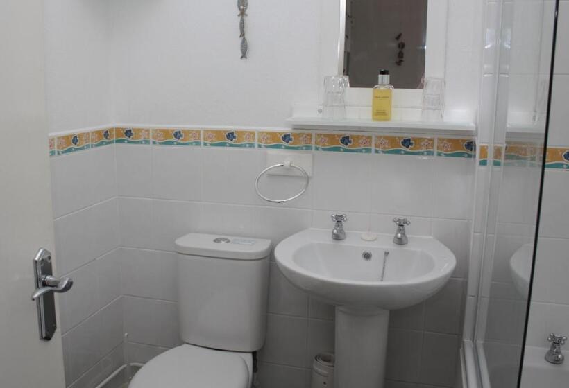 キングサイズベッドのスタンダードルーム, Rockvale House