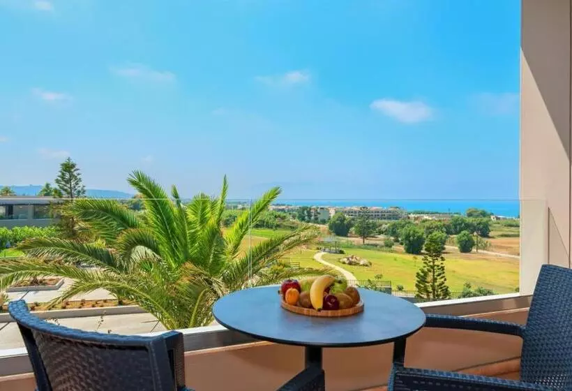ジュニアスイート, Solimar Aquamarine Resort