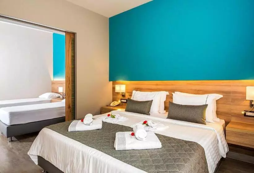 プール付きジュニアスイート, Solimar Aquamarine Resort