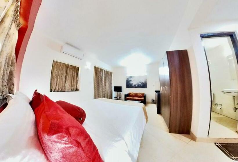 디럭스 룸, Royale Assagao Resort   Near Vagator Beach