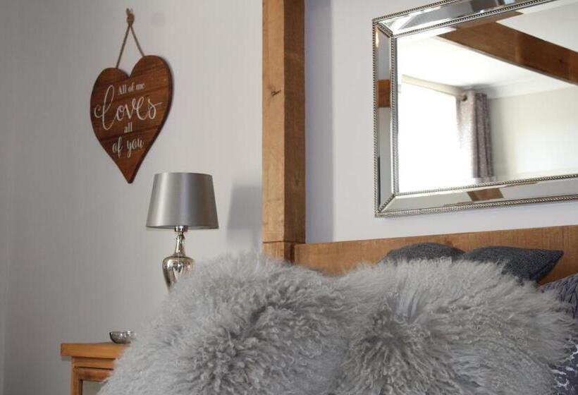 غرفة قياسية, The Ship Inn