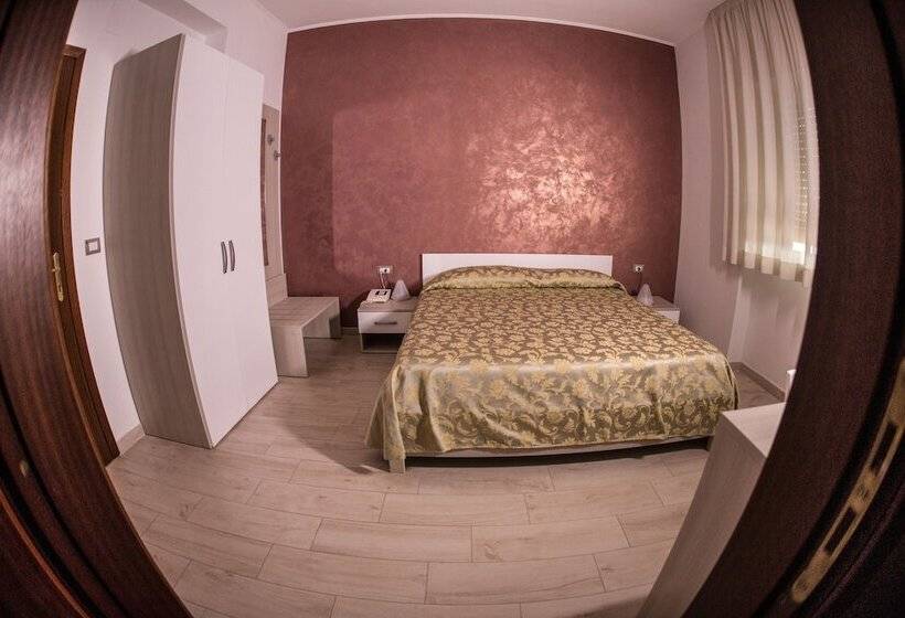 اتاق سوپریور, Tourist