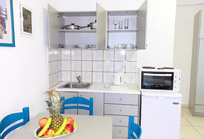 Студия Стандарт Вид на Город, Kassavetis Center   Hotel Studios & Apartments