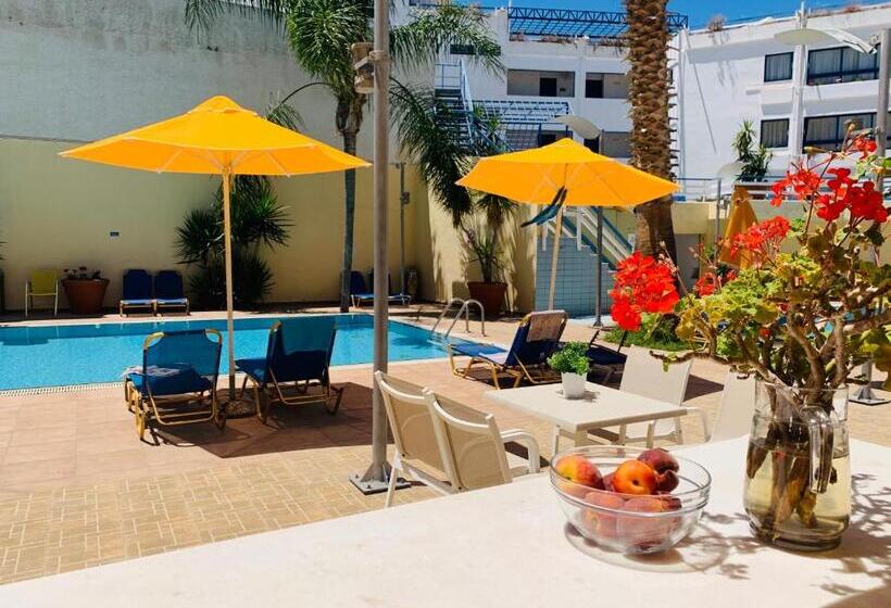 Апартаменты 1 Спальня Вид на Город, Kassavetis Center Hotel Studios & Apartments