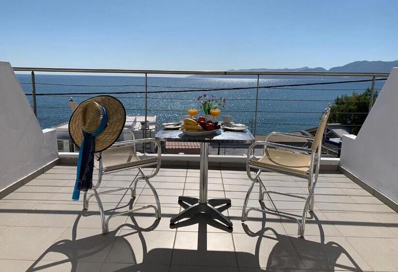 Апартаменты Superior 1 Спальня Вид на Море, Kassavetis Center Hotel Studios & Apartments