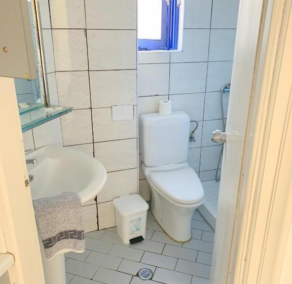 Студия Стандарт, Kassavetis Center Hotel Studios & Apartments