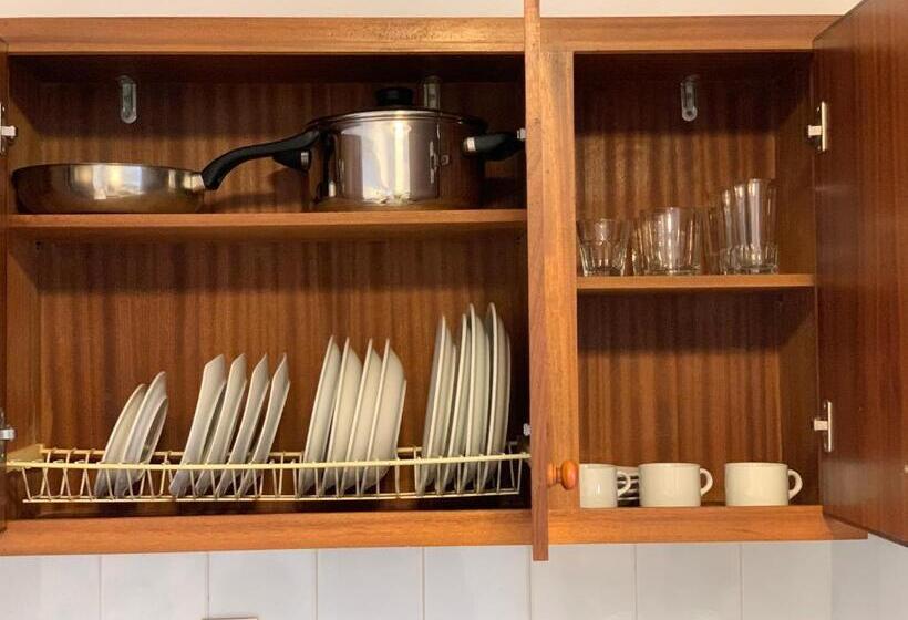 Студия Стандарт, Kassavetis Center Hotel Studios & Apartments