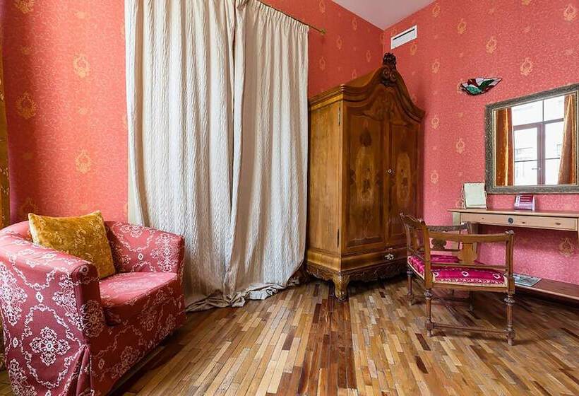 컴포트 룸, Art Hotel Rachmaninov