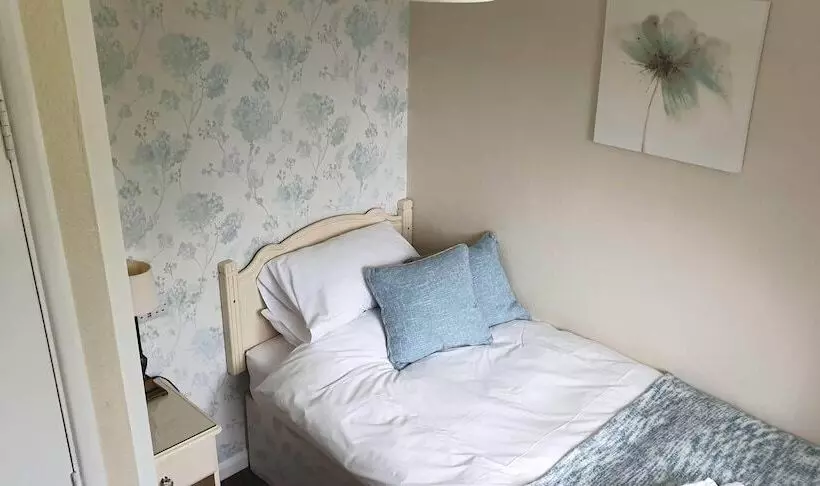 Standard Yhden Hengen Huone, Avonlea Guest House