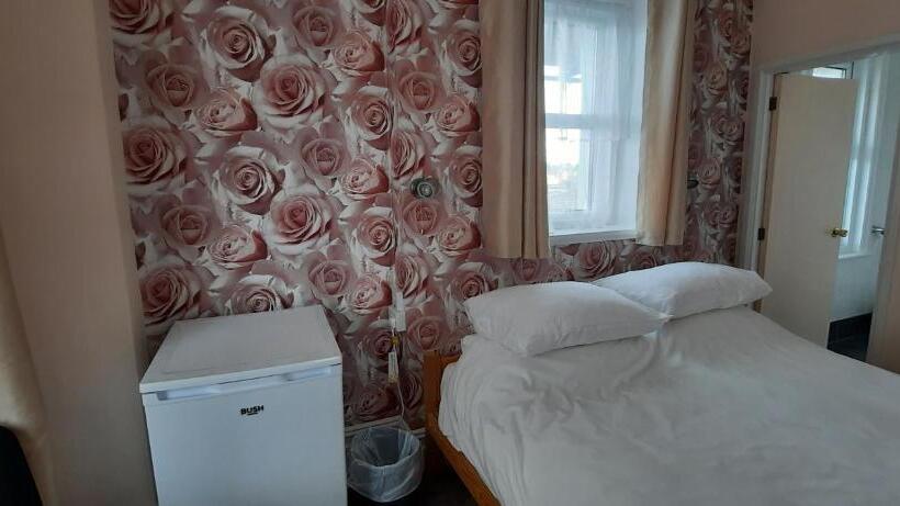 스탠다드 룸, Dolphins