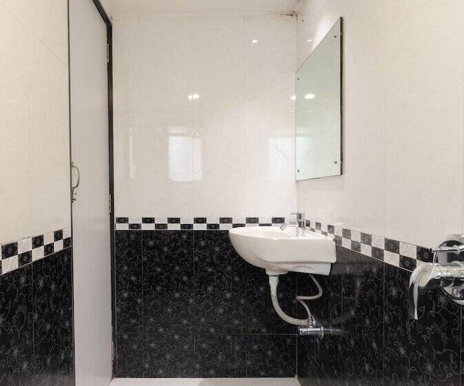 اتاق اجرایی, Avon Ruby Dadar