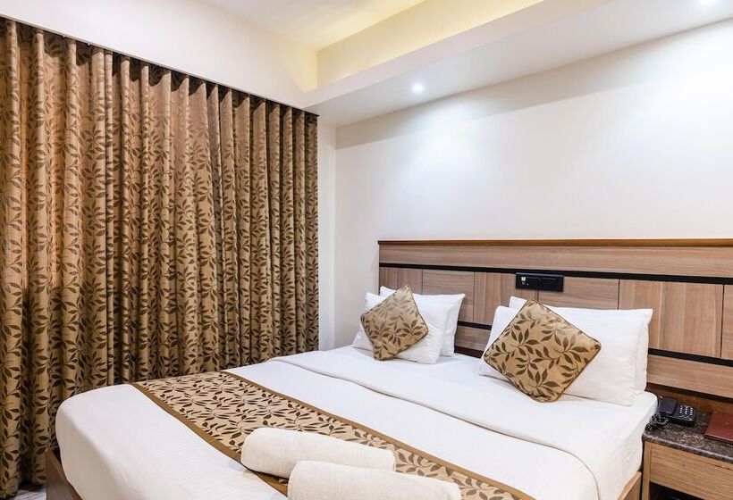 اتاق اجرایی, Avon Ruby Dadar