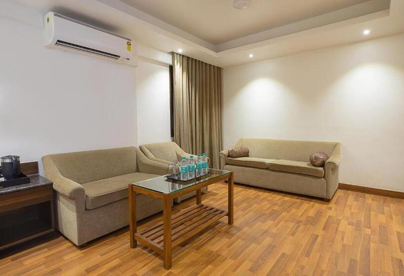 سوییت خانوادگی, Avon Ruby Dadar