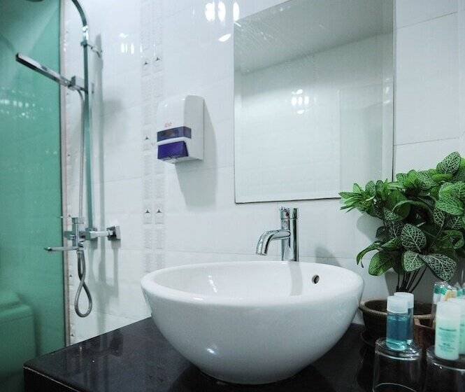 ジュニアスイート, Bahagia