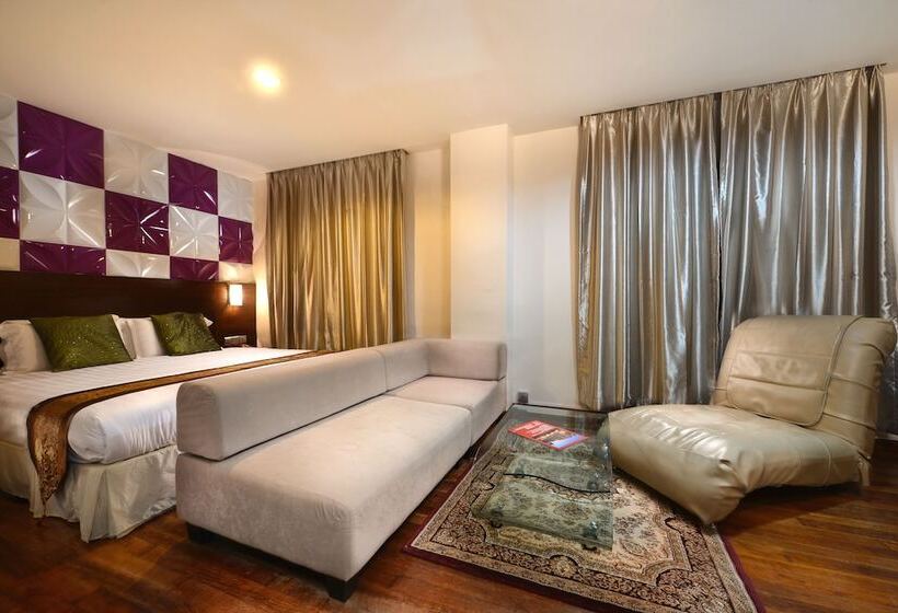 ジュニアスイート, Bahagia