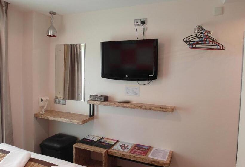 デラックスルーム, Bahagia