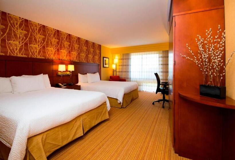 Номер Стандарт, Courtyard Warner Robins