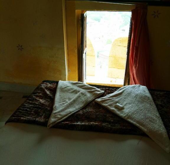 اتاق استاندارد, Paradise