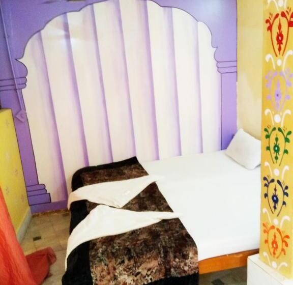 اتاق استاندارد, Paradise