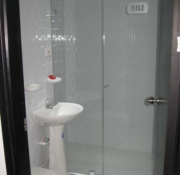 اتاق استاندارد سه نفره, Rodadero Real