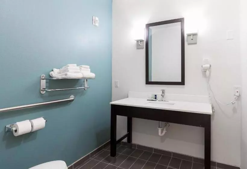 Standard-invahuone King-vuode, Sleep Inn & Suites Washington Near Peoria