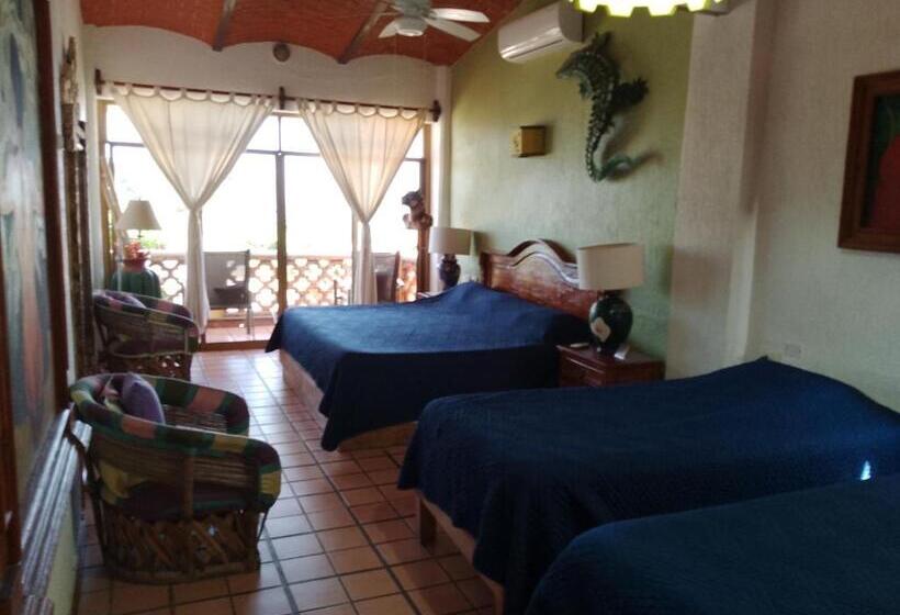 اتاق استاندارد چهارنفره با بالکن, Villa Corona Del Mar