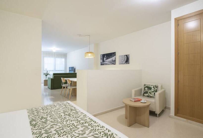 استودیوی استاندارد, Pierre & Vacances Sevilla