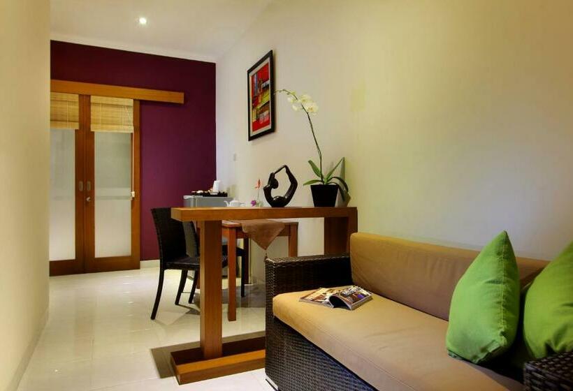 جناح, The Banyumas Villa