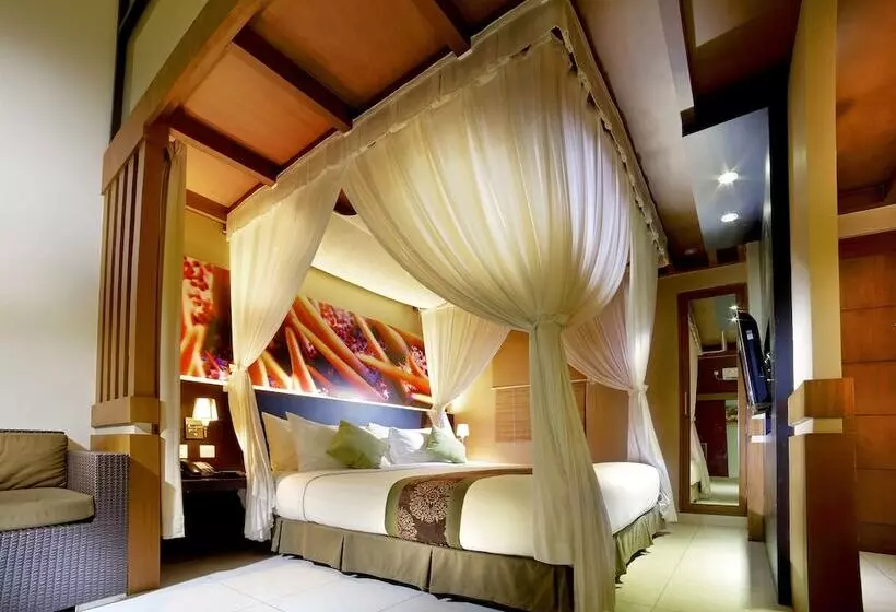 سوئیت خانواده 2 خوابه, The Banyumas Villa