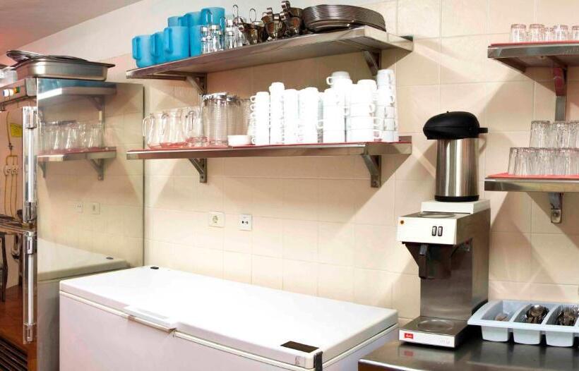 클래식 4인 룸, Albergue De Bolico