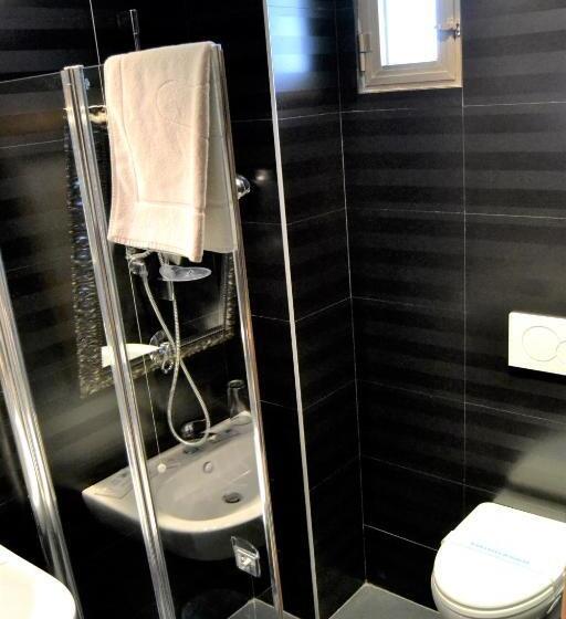 适合残疾人使用的标准间, Aiglon