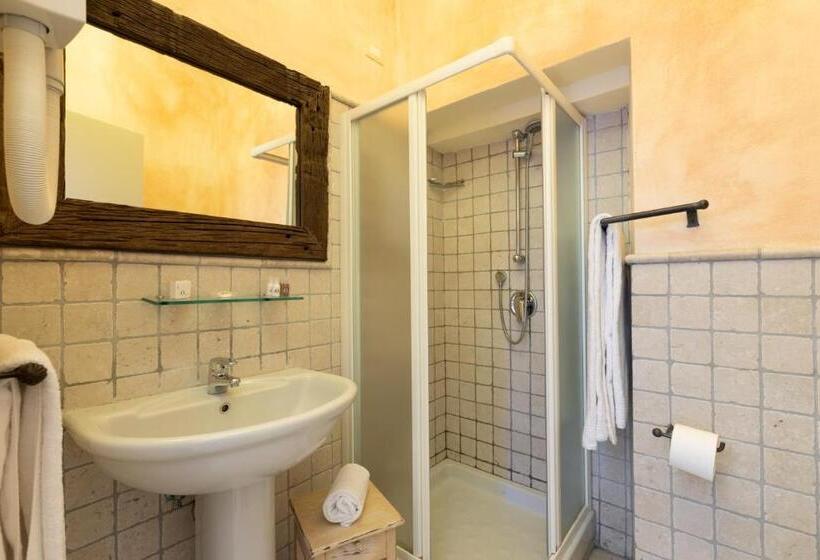 חדר קלאסי לשלושה, Al Convento