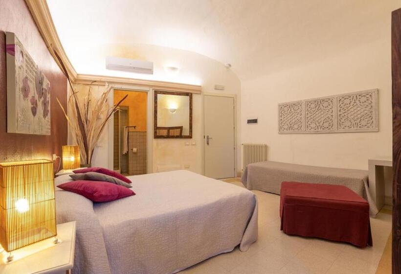 חדר קלאסי לשלושה, Al Convento