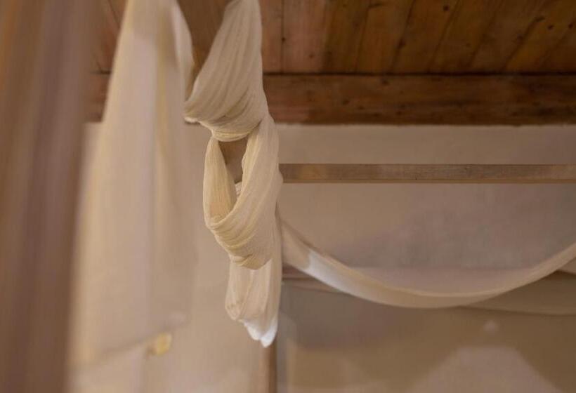 חדר דלוקס, Al Convento