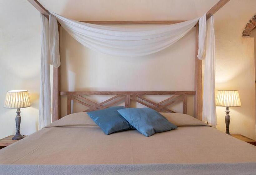 חדר דלוקס לשלושה, Al Convento