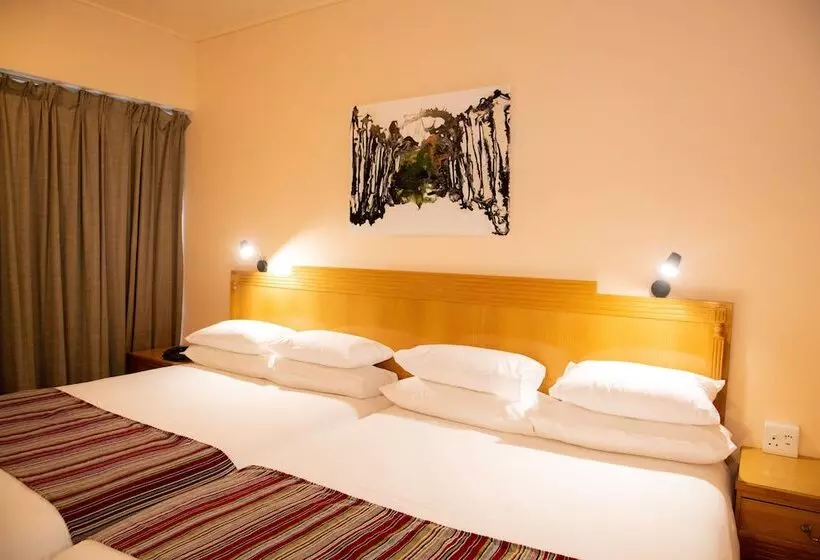 اتاق خانوادگی, Bon Hotel Bloemfontein Central