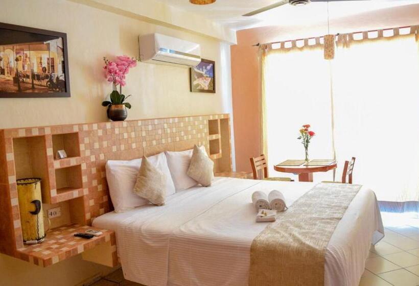 스탠다드 룸 킹사이즈 침대, & Restaurant Bucaneros, Isla Mujeres