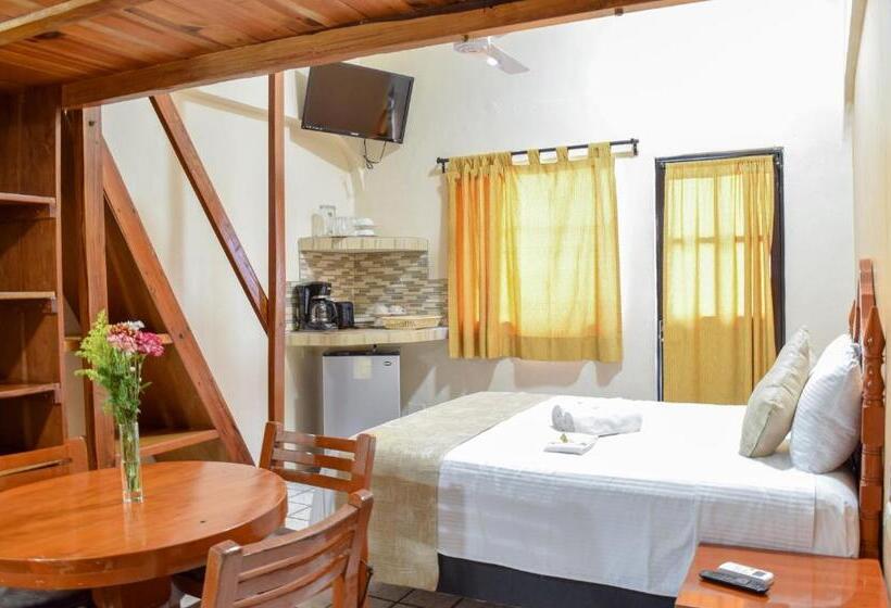 패밀리 룸, & Restaurant Bucaneros, Isla Mujeres