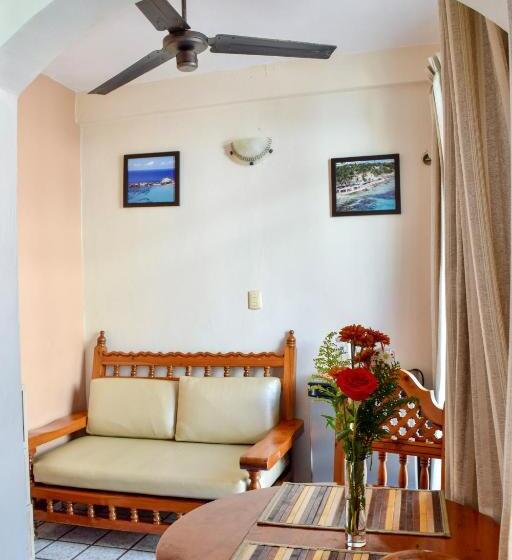 주니어 스위트, & Restaurant Bucaneros, Isla Mujeres