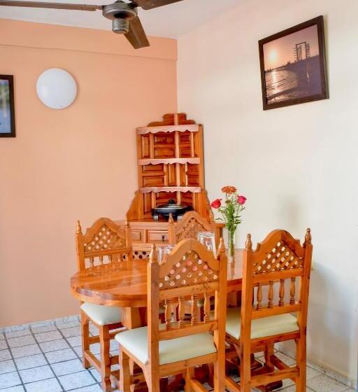 Junior Suite, & Restaurant Bucaneros, Isla Mujeres