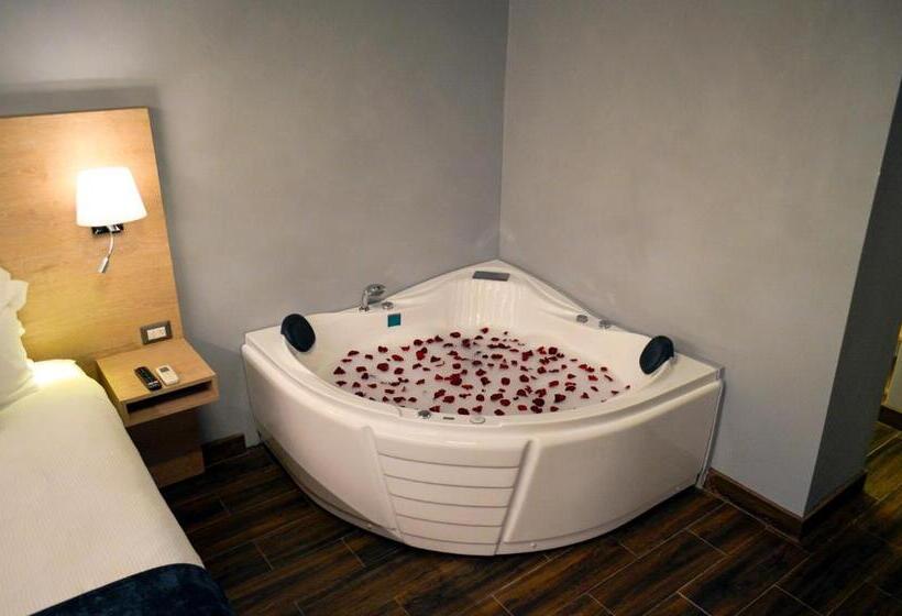 سوییت, Casa Bella Boutique