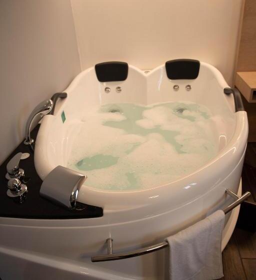 سوییت, Casa Bella Boutique