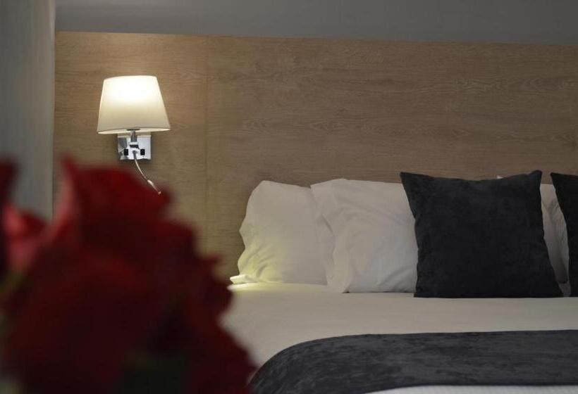 سوییت لوکس, Casa Bella Boutique