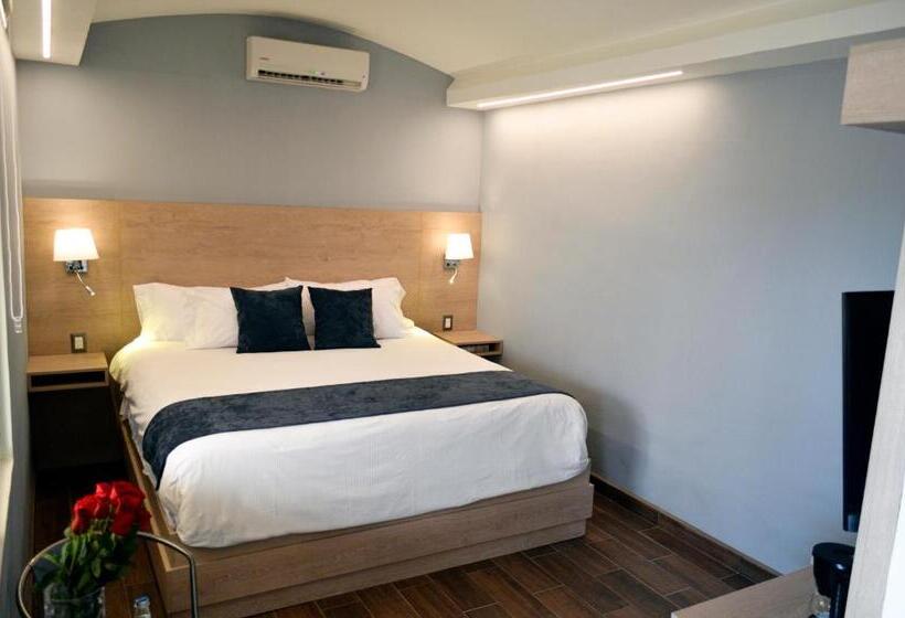 سوییت لوکس, Casa Bella Boutique