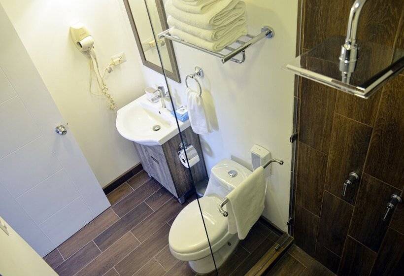 سوییت لوکس, Casa Bella Boutique